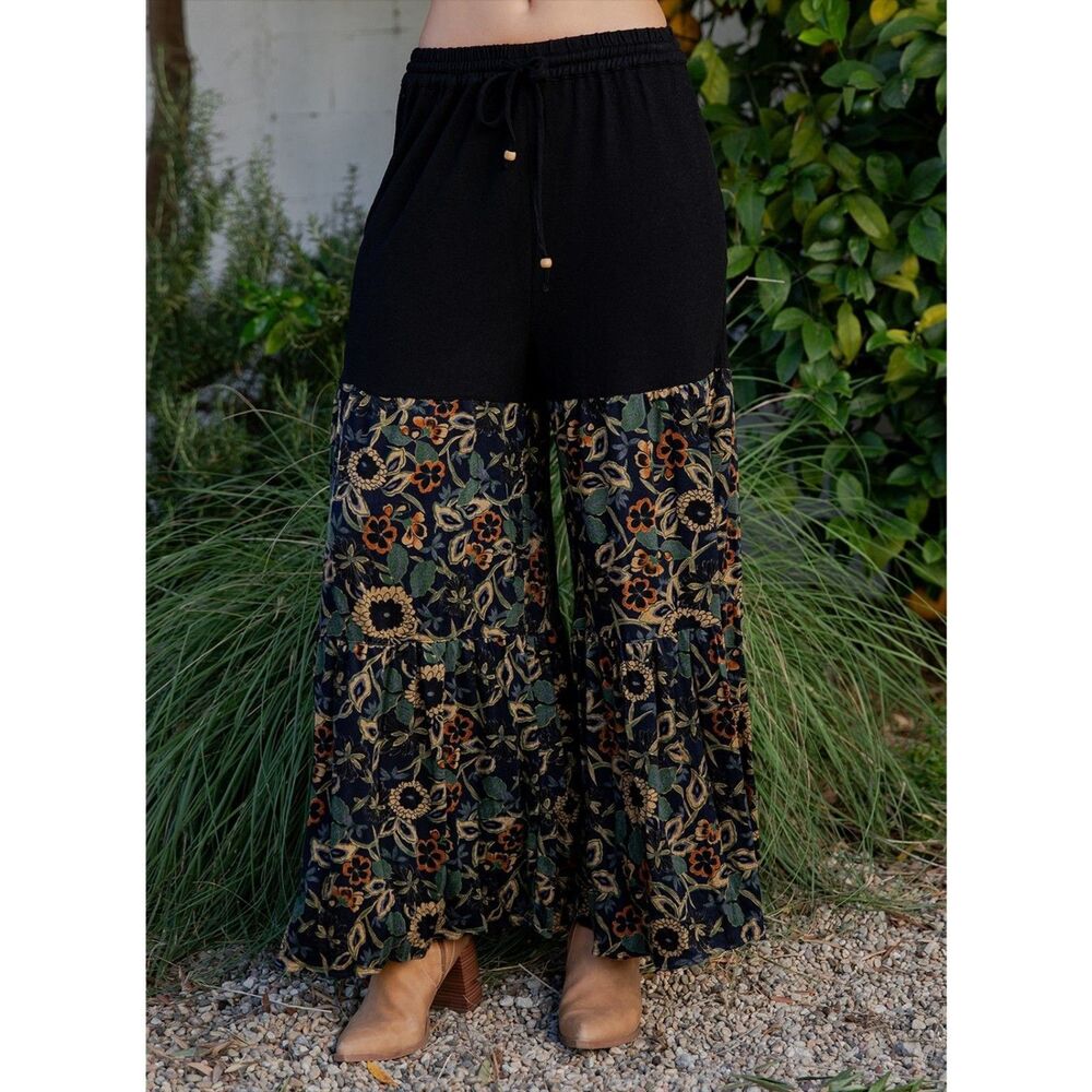 Young Threads Boho Knit & Woven Mixed Print Pants Size Med